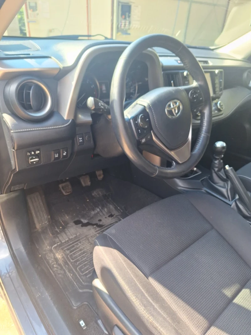 Toyota Rav4, снимка 7 - Автомобили и джипове - 52254706
