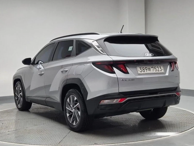 Hyundai Tucson Diesel 2.0 4WD Premium * НАЙ-ДОБРА ЦЕНА В БЪЛГАРИЯ, снимка 2 - Автомобили и джипове - 52046195