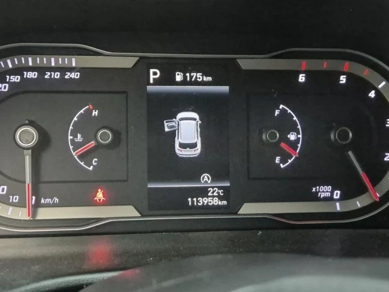 Hyundai Tucson Diesel 2.0 4WD Premium * НАЙ-ДОБРА ЦЕНА В БЪЛГАРИЯ, снимка 5 - Автомобили и джипове - 52046195