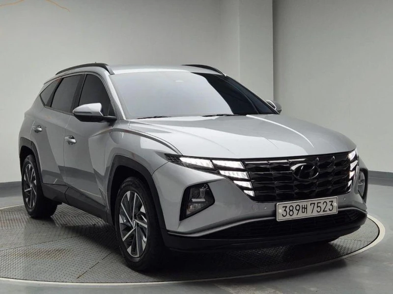 Hyundai Tucson Diesel 2.0 4WD Premium * НАЙ-ДОБРА ЦЕНА В БЪЛГАРИЯ, снимка 4 - Автомобили и джипове - 52046195