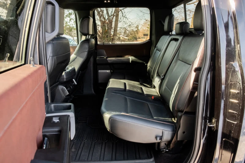 Ford F150 Lariat SuperCrew* АвтоКредит* (ЦЕНА ДО БГ), снимка 12 - Автомобили и джипове - 53276701