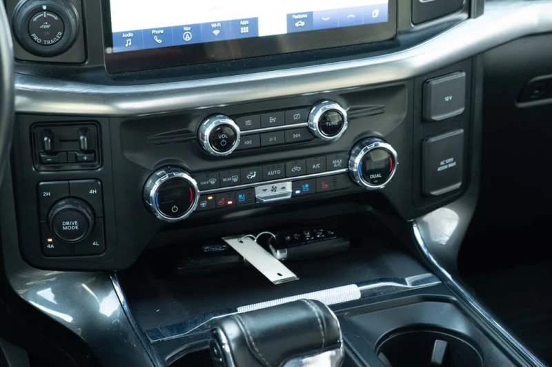 Ford F150 Lariat SuperCrew* АвтоКредит* (ЦЕНА ДО БГ), снимка 16 - Автомобили и джипове - 53276701