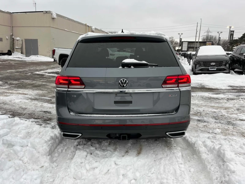 VW Atlas * Highline * CARFAX * ЦЕНА ДО БГ, снимка 4 - Автомобили и джипове - 53383826