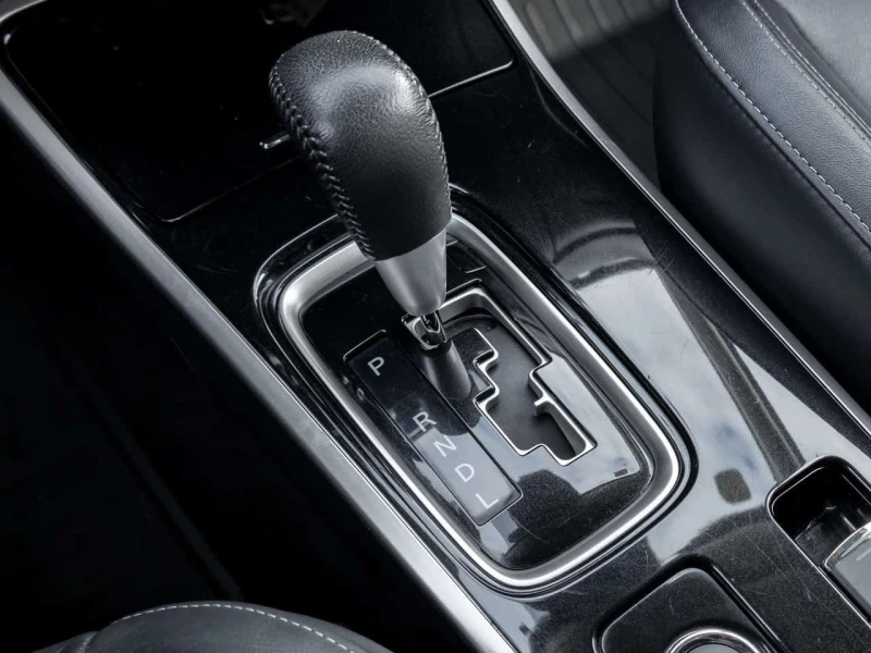 Mitsubishi Outlander * CARFAX * ЦЕНА ДО БГ, снимка 14 - Автомобили и джипове - 53569708