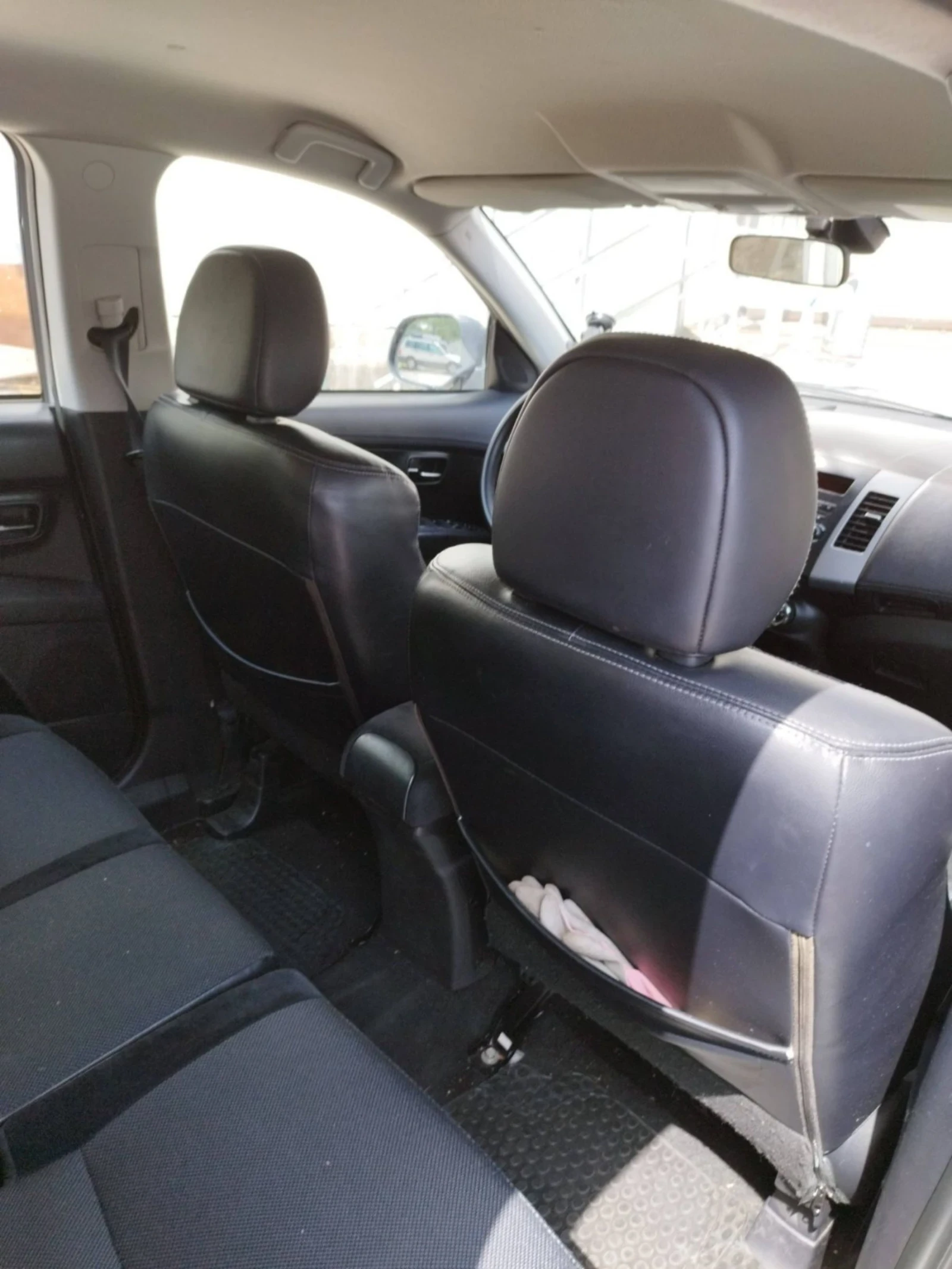 Peugeot 4007  - изображение 6