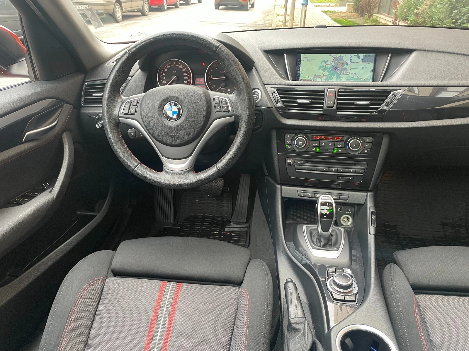 BMW X1 20d xDrive Sport Facelift - изображение 7