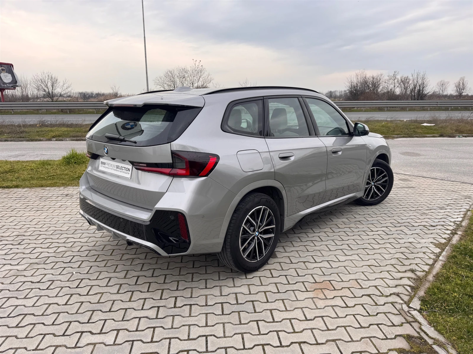 BMW X1 xDrive23i, снимка 2 - Автомобили и джипове - 53054323