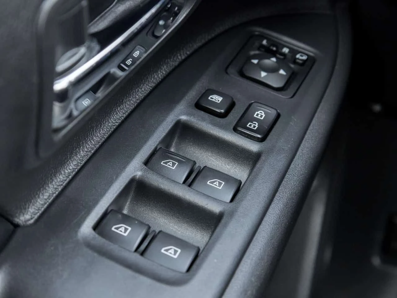 Mitsubishi Outlander * CARFAX * ���� �� �� | Mobile.bg � ����������� 11