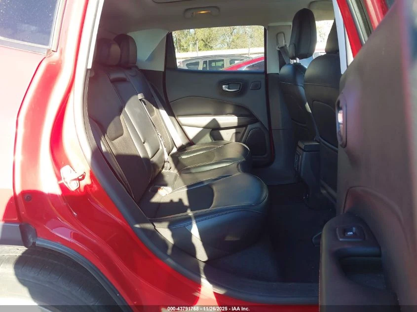 Jeep Compass 2.4l Latitude Fwd - изображение 8