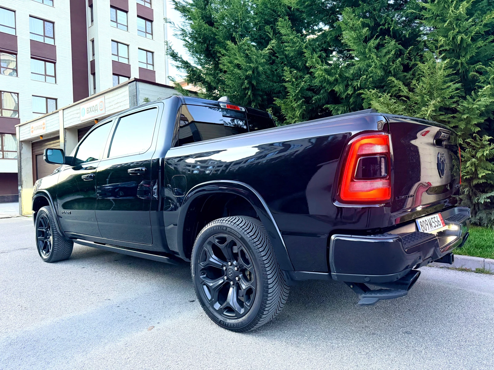 Dodge RAM 1500 5.7HEMI LIMITED PODGREV OBDUHVANE FULL FULL, снимка 6 - Автомобили и джипове - 53866102