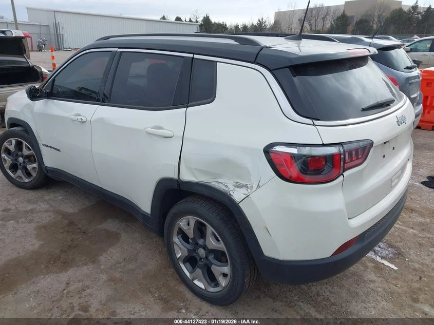 Jeep Compass 2.4l Limited, снимка 3 - Автомобили и джипове - 54181930
