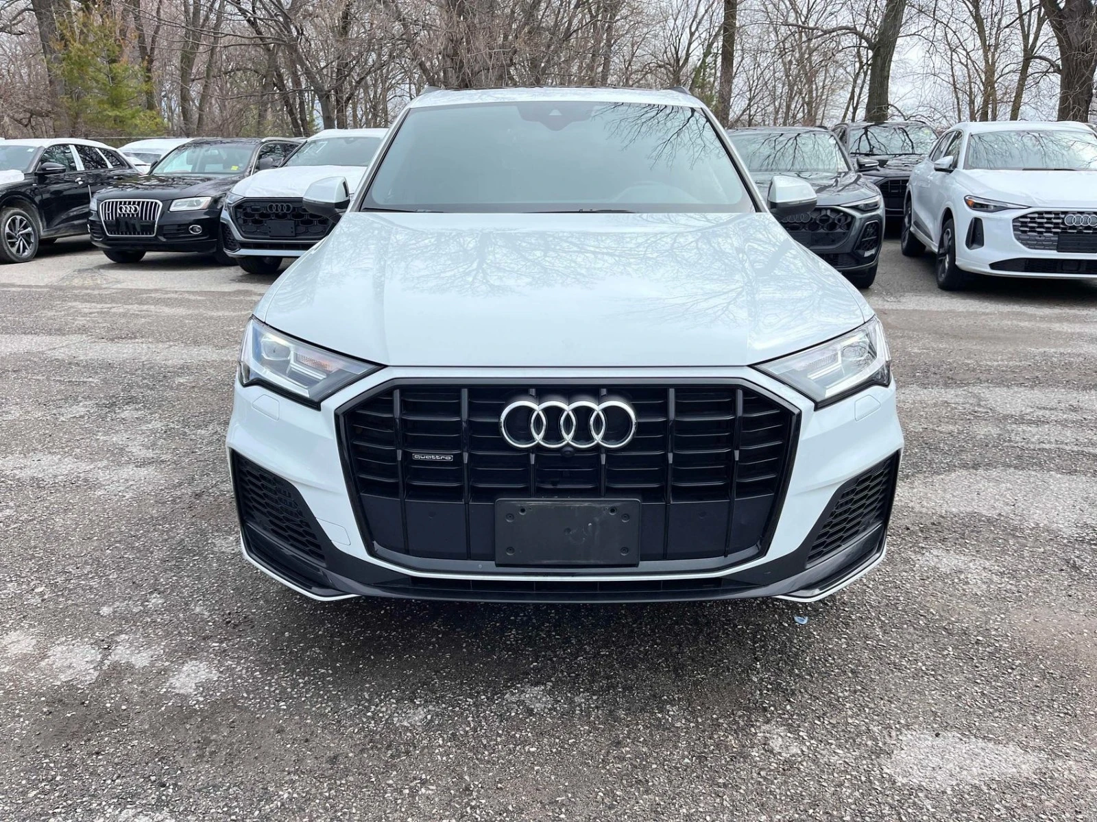 Audi Q7 СЛ.ЛЕНТИ* ПОДГРЕВ* 360* KEYLESS, снимка 6 - Автомобили и джипове - 54334561