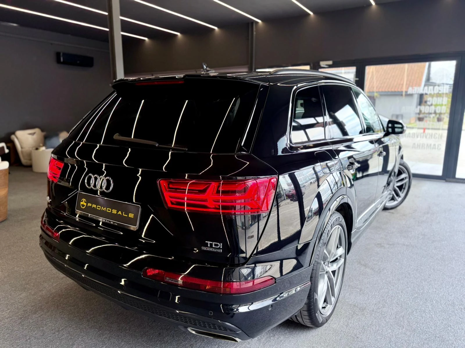 Audi Q7 S - Line* Quattro* Bose* Подгрев* Лизинг , снимка 6 - Автомобили и джипове - 54379647