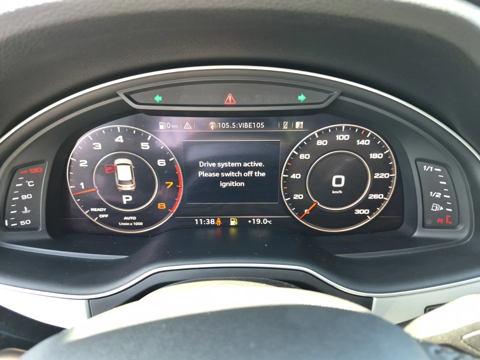 Audi Q7 TECHNIK * HEAD UP * ОБДУХВАНЕ * 7 МЕСТА * , снимка 7 - Автомобили и джипове - 54659535