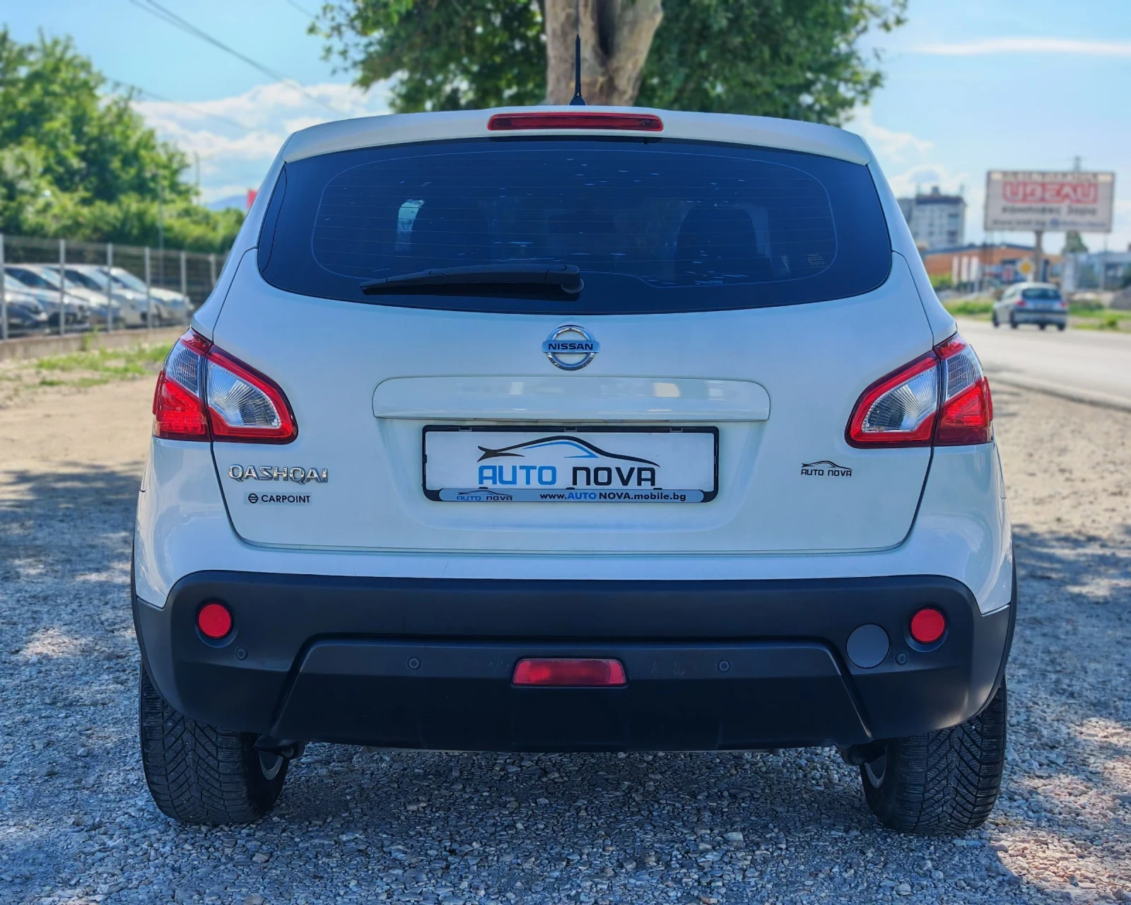 Nissan Qashqai 1.6 БЕНЗИН 117 К.С. ГАЗ УНИКАЛНО СЪСТОЯНИЕ!!!, снимка 6 - Автомобили и джипове - 54692859