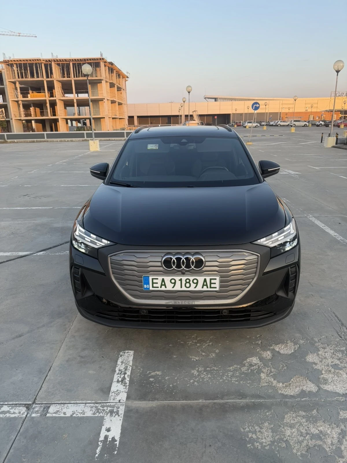 Audi Q4 40 E-tron S-line, снимка 2 - Автомобили и джипове - 55465279
