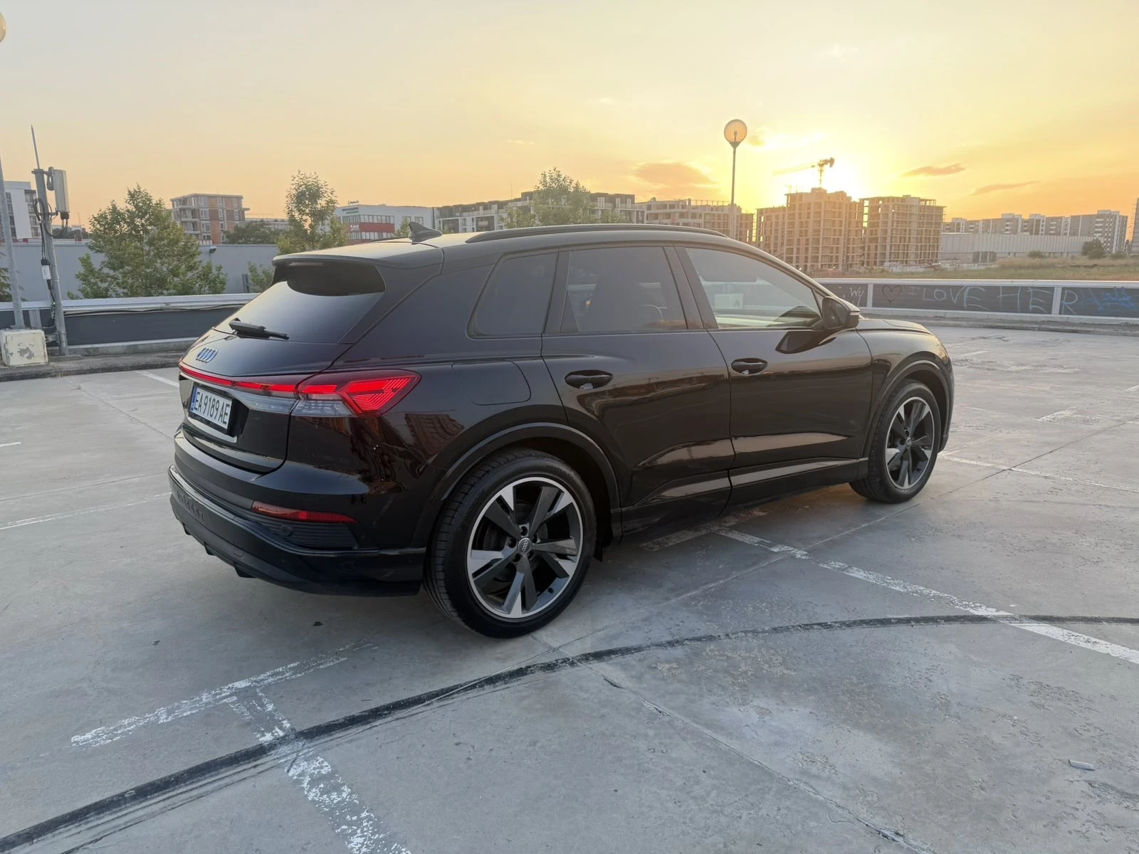 Audi Q4 40 E-tron S-line, снимка 6 - Автомобили и джипове - 55465279
