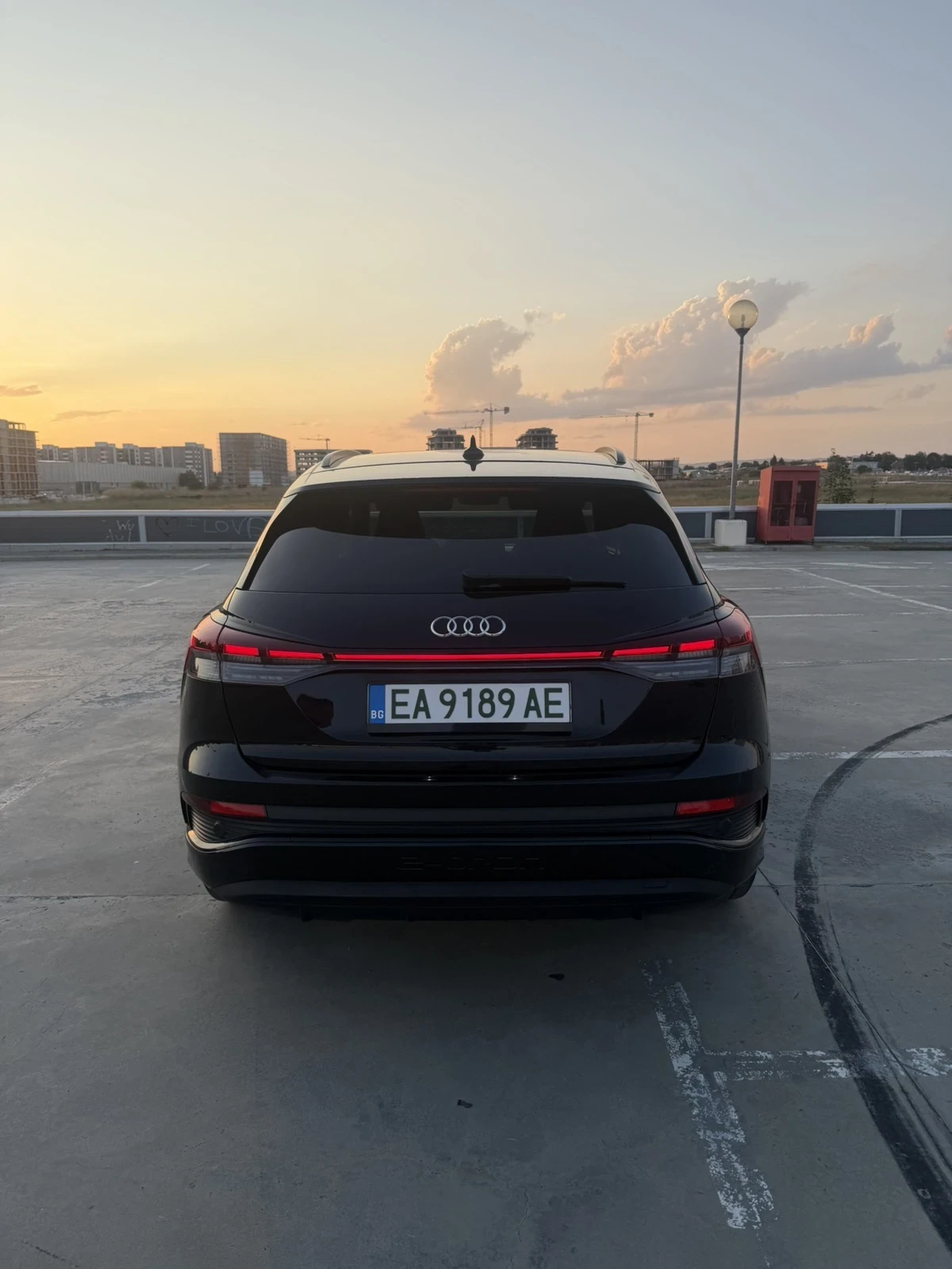 Audi Q4 40 E-tron S-line, снимка 5 - Автомобили и джипове - 55465279