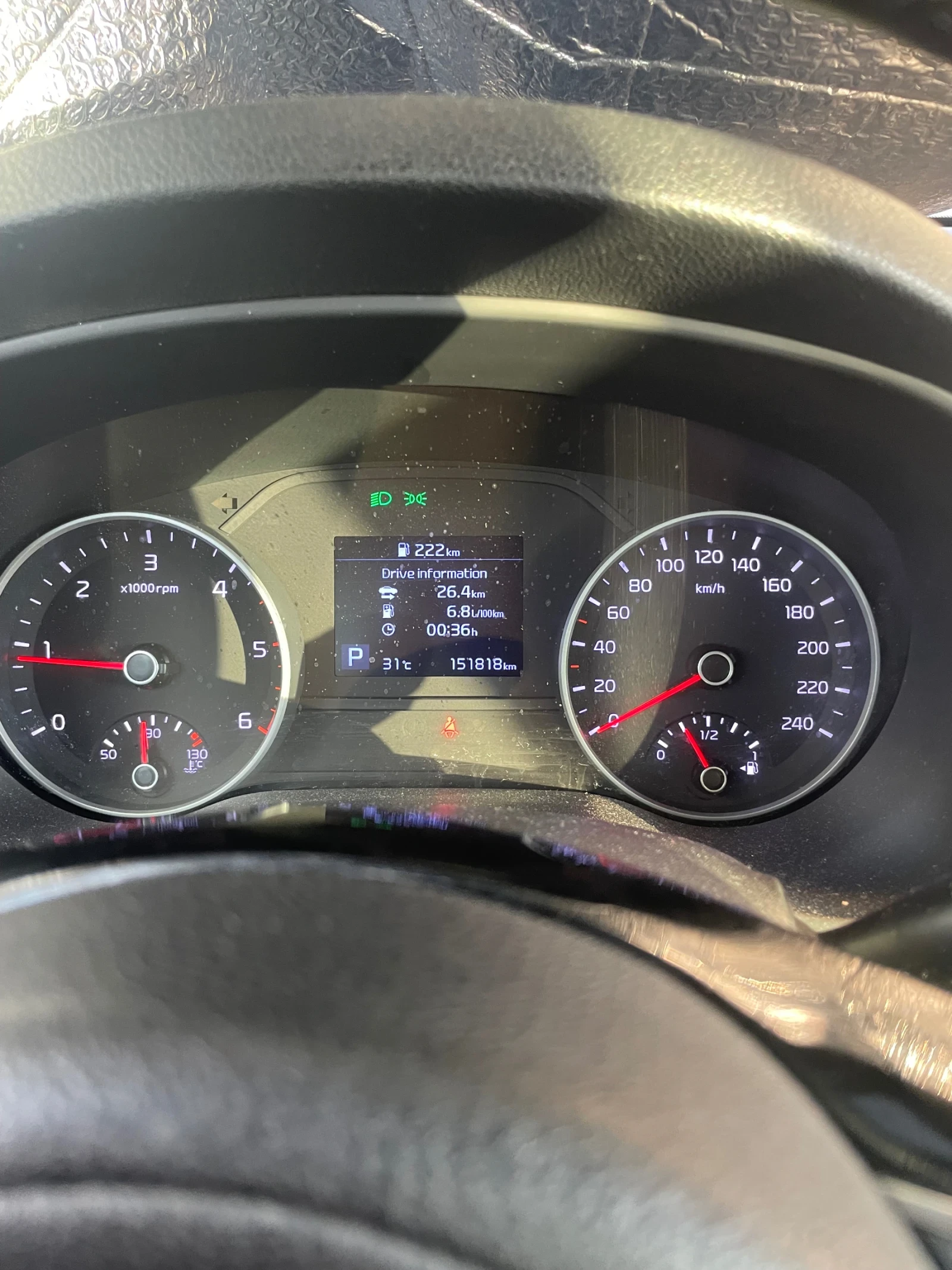 Kia Sportage 1.6 CRDI, снимка 15 - Автомобили и джипове - 55771977