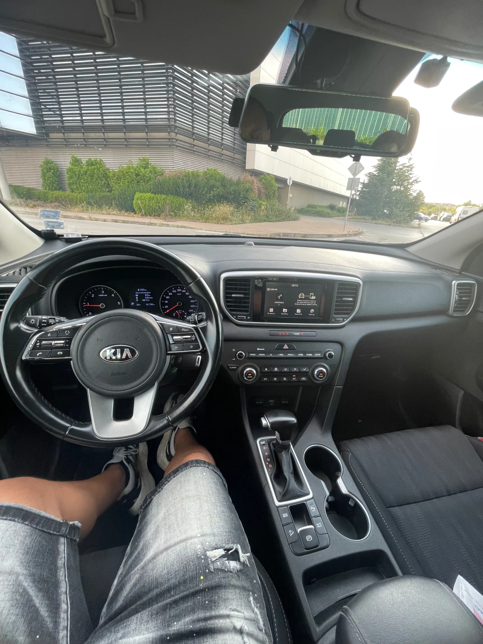 Kia Sportage 1.6 CRDI, снимка 12 - Автомобили и джипове - 55771977