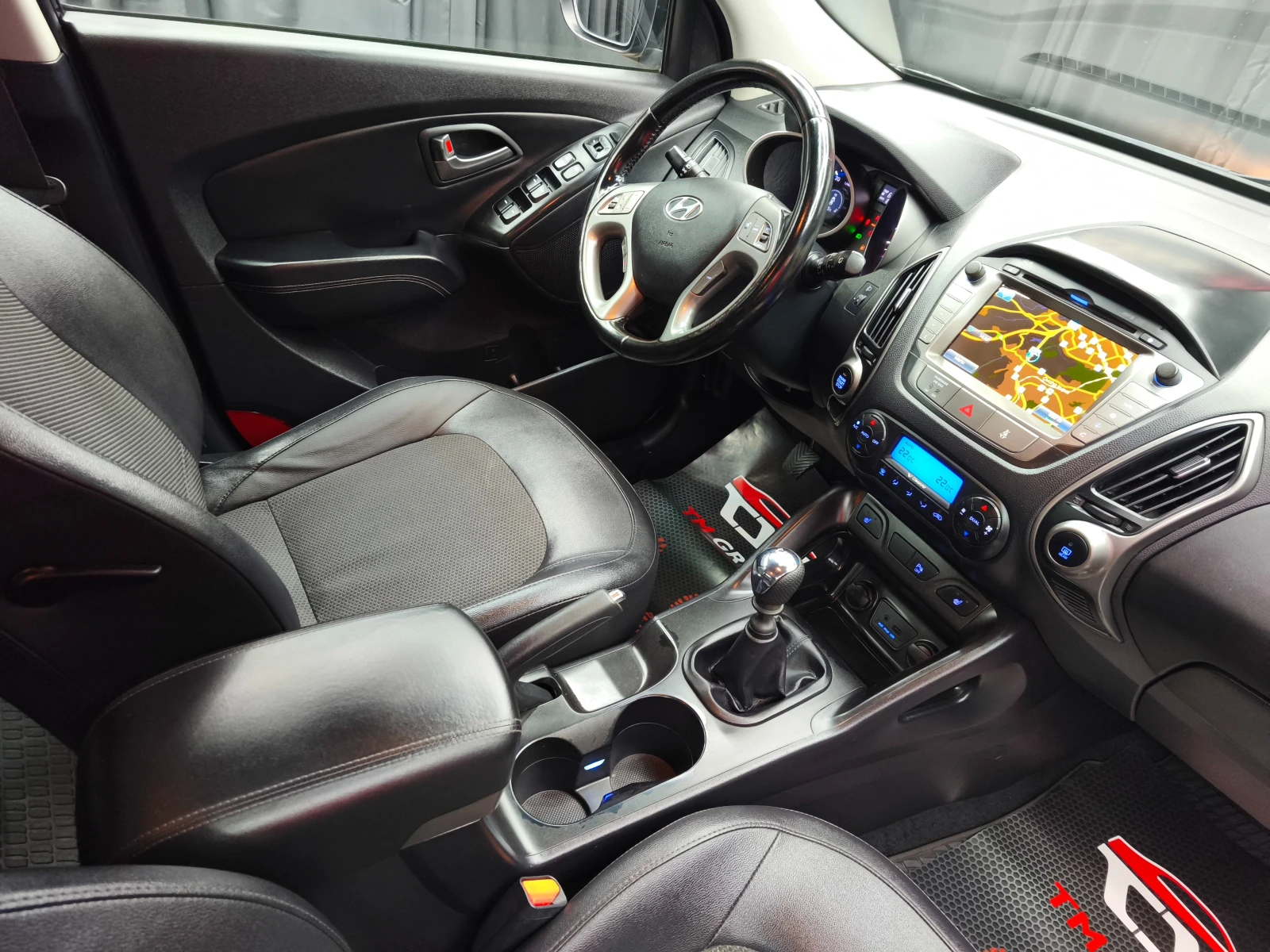Hyundai IX35 1.7crdi 116k.c 6c.k Euro5B, снимка 14 - Автомобили и джипове - 55787202