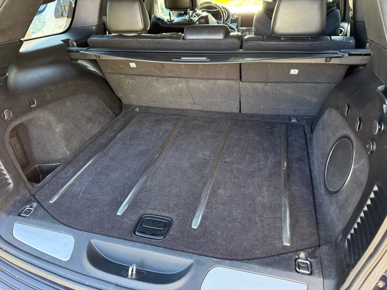 Jeep Grand cherokee Overland 3.0 250hp Facelift top!!!, снимка 11 - Автомобили и джипове - 56058744