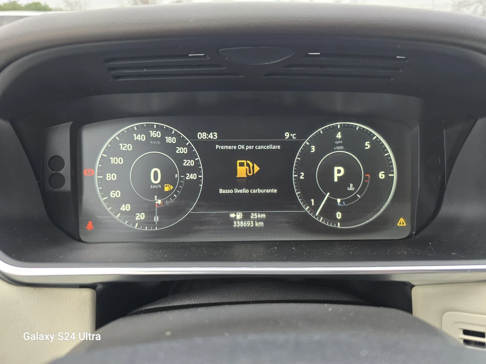 Land Rover Range Rover Sport 3.0D , снимка 16 - Автомобили и джипове - 56681416