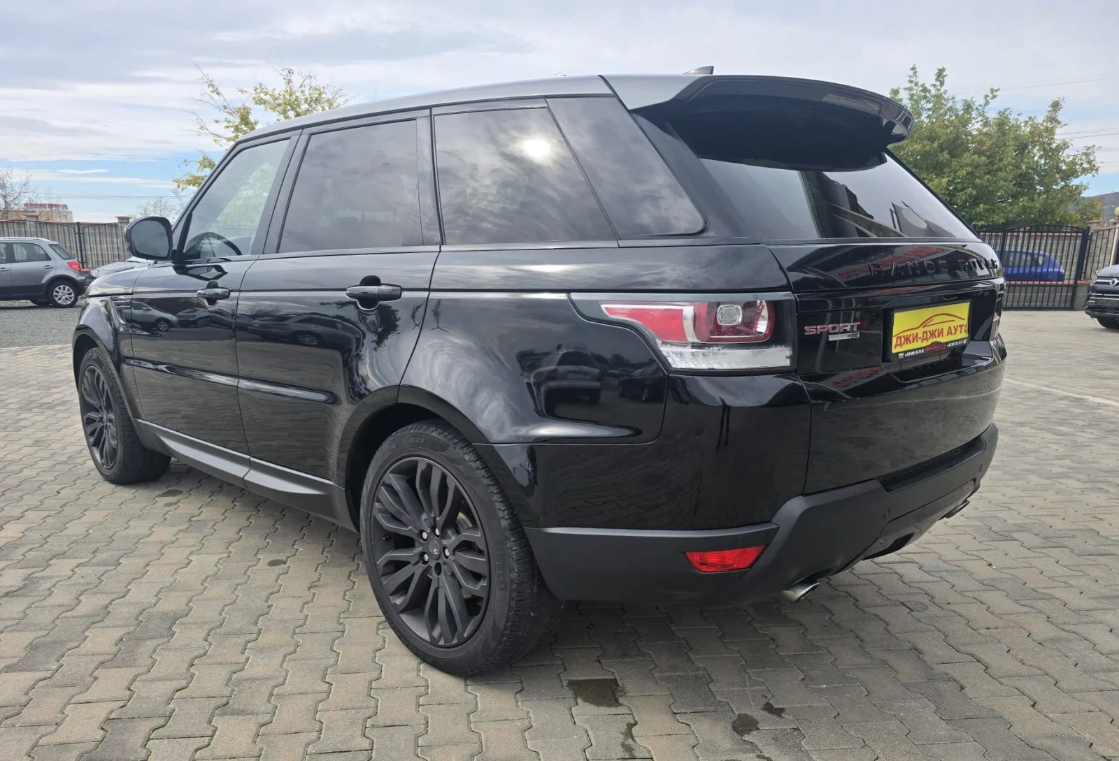 Land Rover Range Rover Sport 3.0D , снимка 4 - Автомобили и джипове - 56681416