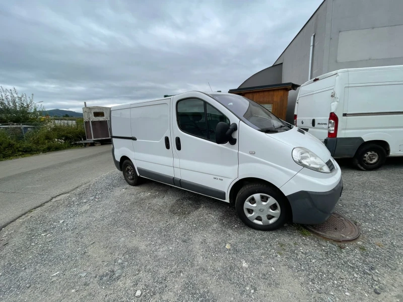Renault Trafic, снимка 6 - Бусове и автобуси - 53298766