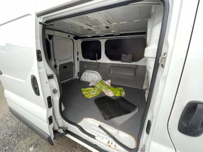 Renault Trafic, снимка 5 - Бусове и автобуси - 53298766