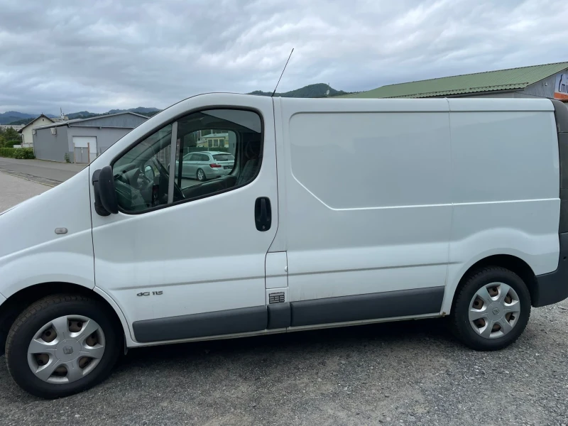 Renault Trafic, снимка 2 - Бусове и автобуси - 53298766
