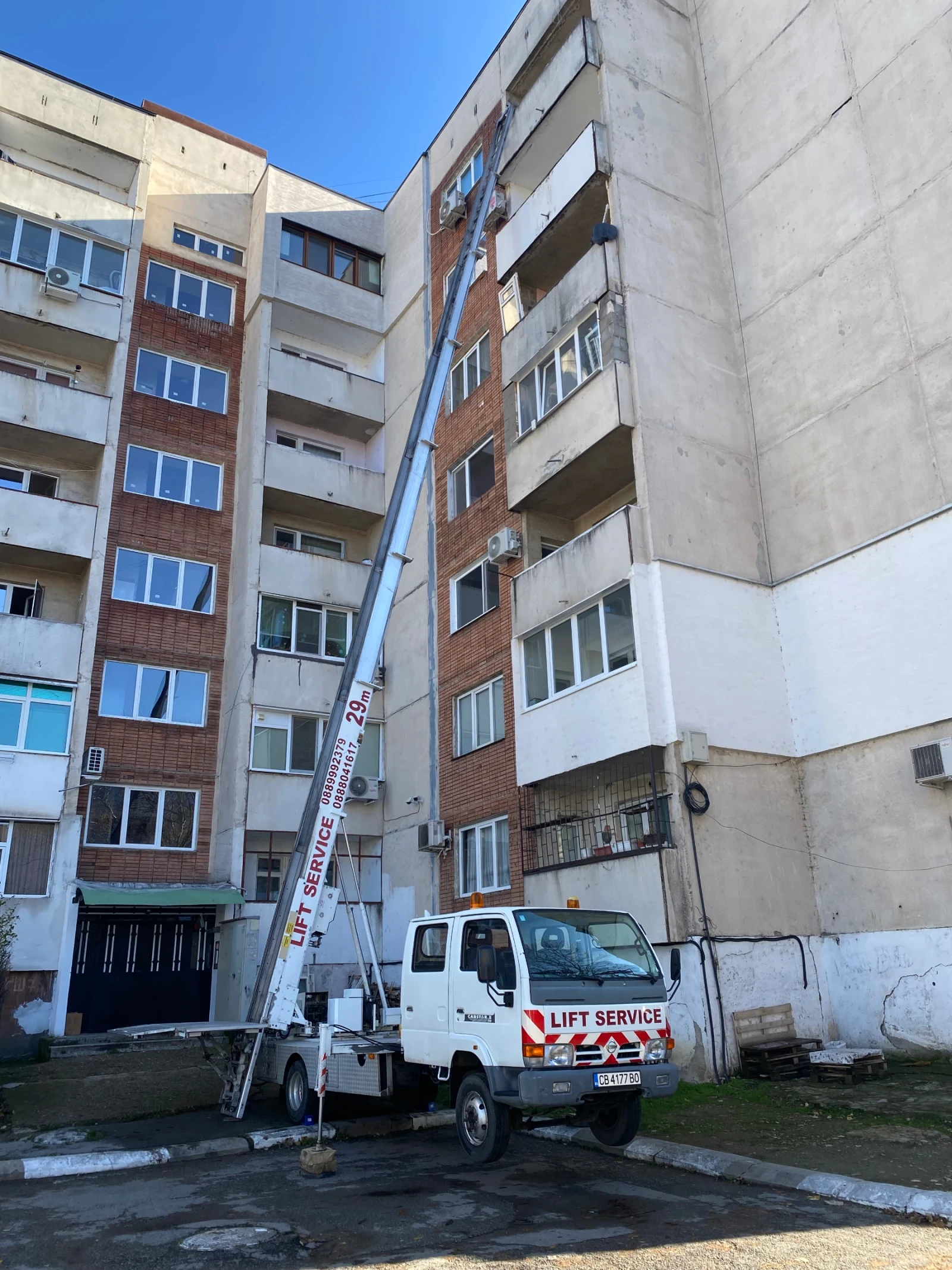 Автовишка Друга марка Мобилен асансьор - изображение 7