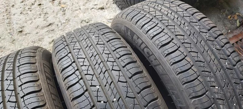 Гуми Всесезонни 205/65R15, снимка 3 - Гуми и джанти - 35136227