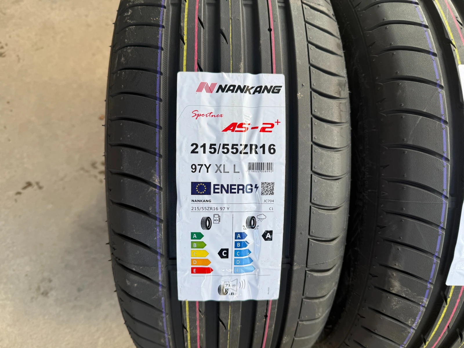 Гуми Летни 215/55R16, снимка 3 - Гуми и джанти - 53807614