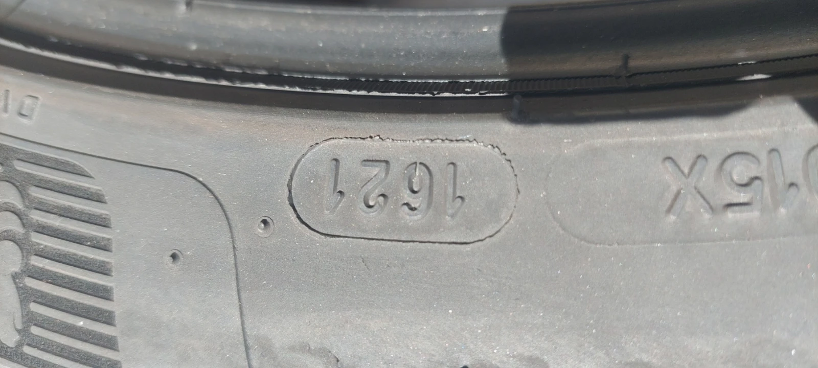 Гуми Летни 245/40R20, снимка 5 - Гуми и джанти - 54797743