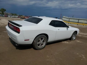 Dodge Challenger SE, снимка 3