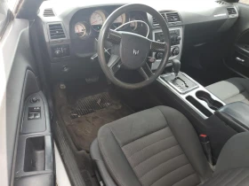 Dodge Challenger SE, снимка 8