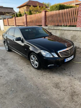 Mercedes-Benz E 350 4Матик, снимка 16