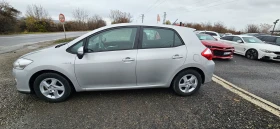 Toyota Auris 1.8 HYBRID SWISS , снимка 2