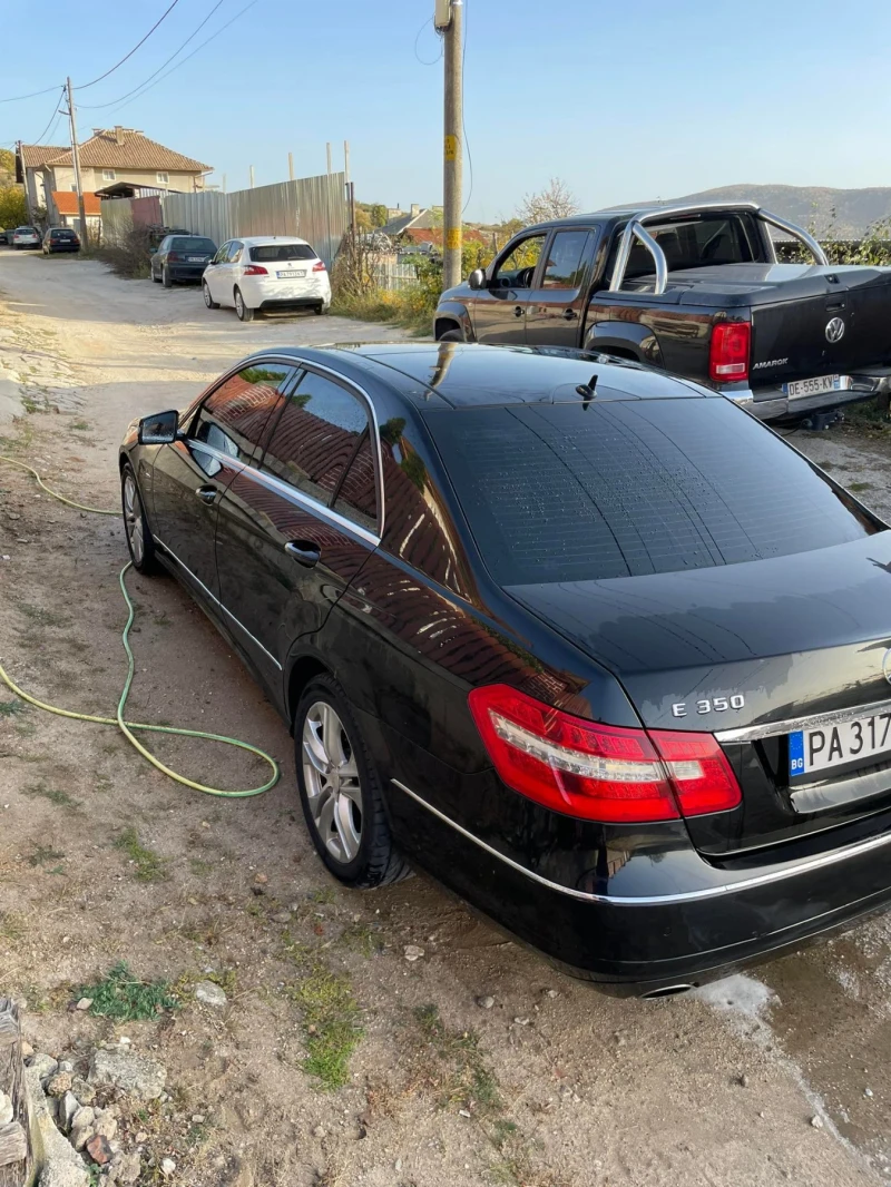 Mercedes-Benz E 350 4Матик, снимка 14 - Автомобили и джипове - 47200505