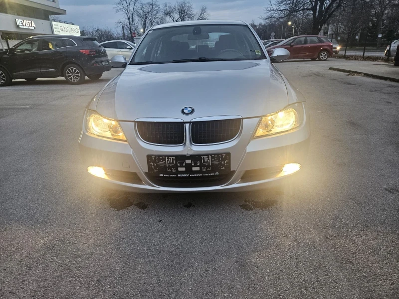 BMW 320 I, снимка 1 - Автомобили и джипове - 47765324