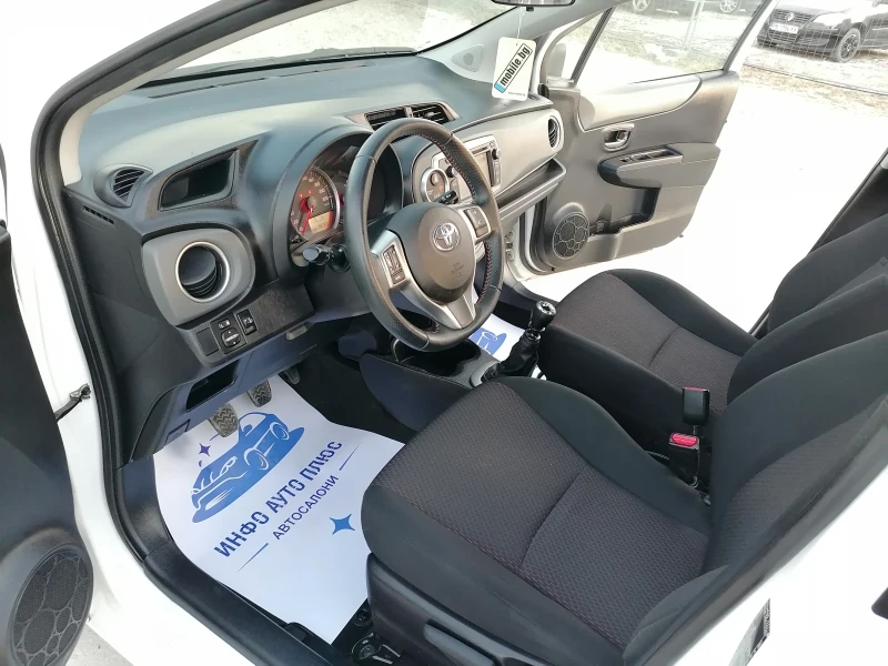 Toyota Yaris, снимка 9 - Автомобили и джипове - 47944086