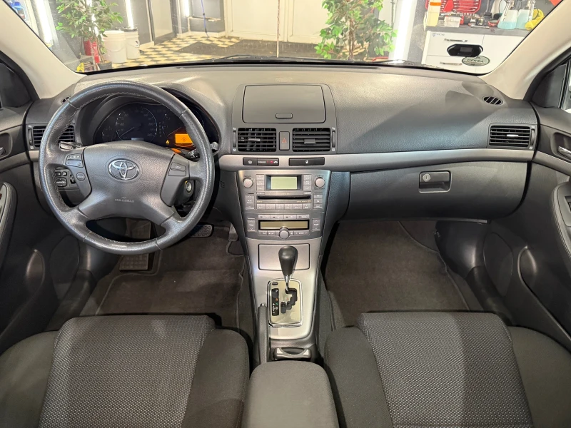 Toyota Avensis 1.8 VVTI Автоматик, 157000 км, БЕЗ АНАЛОГ, снимка 7 - Автомобили и джипове - 48056630