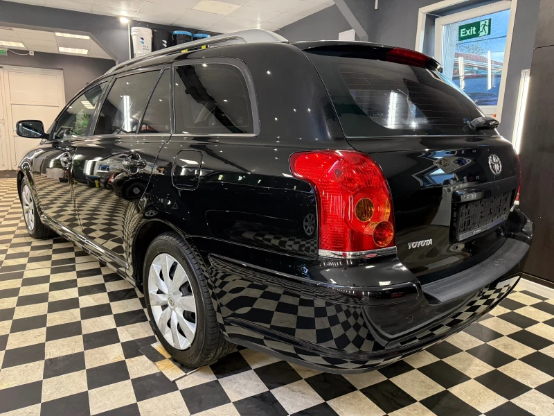 Toyota Avensis 1.8 VVTI Автоматик, 157000 км, БЕЗ АНАЛОГ, снимка 3 - Автомобили и джипове - 48056630