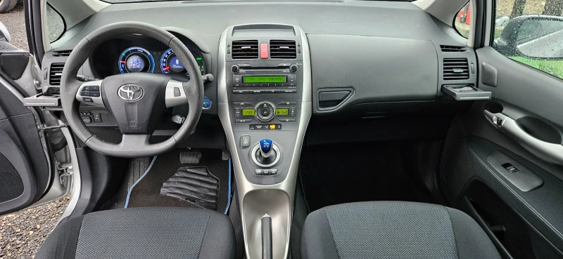 Toyota Auris 1.8 HYBRID SWISS , снимка 9 - Автомобили и джипове - 48199152