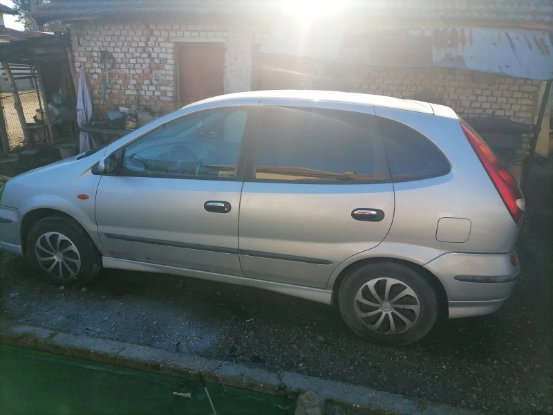 Nissan Almera tino, снимка 6 - Автомобили и джипове - 48523548