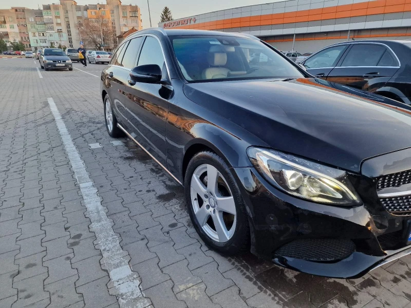 Mercedes-Benz C 220, снимка 3 - Автомобили и джипове - 48916920