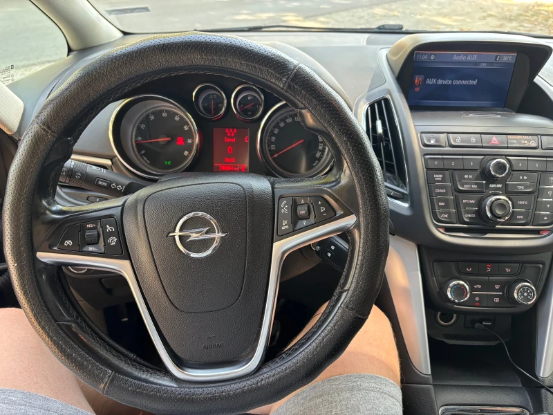 Opel Zafira Tourer, снимка 12 - Автомобили и джипове - 52761416