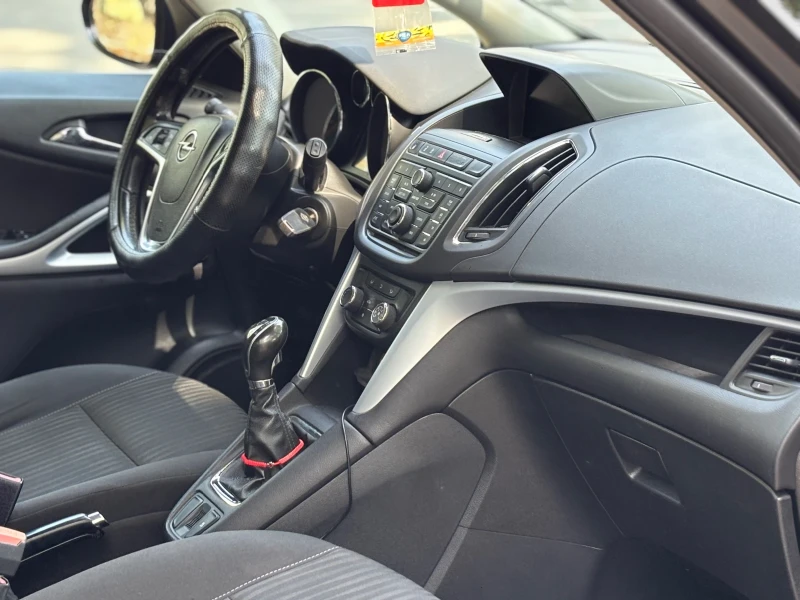 Opel Zafira Tourer, снимка 6 - Автомобили и джипове - 52761416