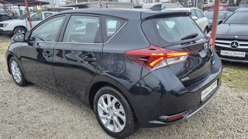 Toyota Auris 1.6D4D 140хил. FULL НАВИ КАМЕРА ЛИЗИНГ ВИДЕО , снимка 4 - Автомобили и джипове - 49145732